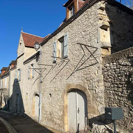 Maison De Charme 7 Personnes Nyaraló Montvalent