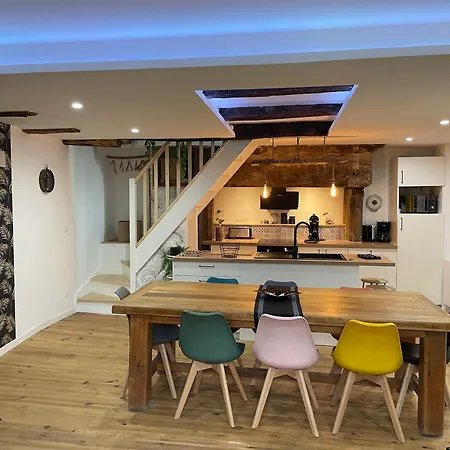 Maison De Charme 7 Personnes Nyaraló Montvalent